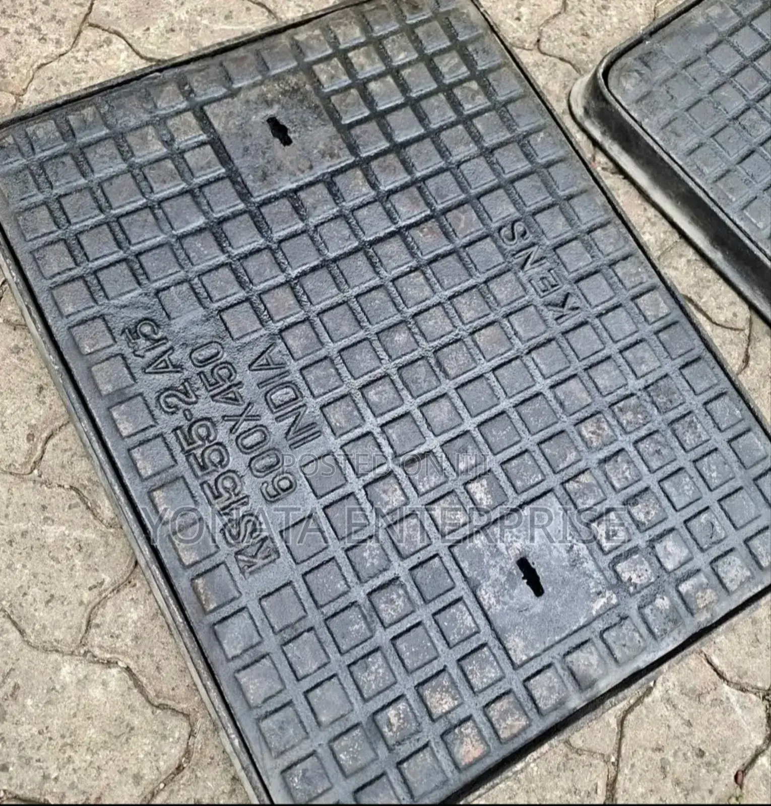 Commercial and Domestic Cast Iron Manhole Cover 18 by 24