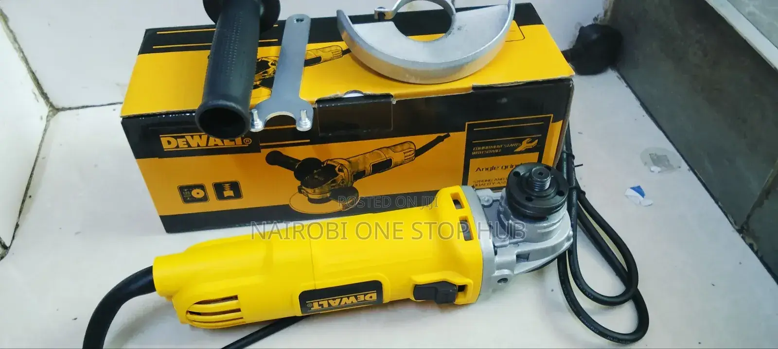 Dewalt 4.5" (115mm) Small Angle Grinder – Compact Durable