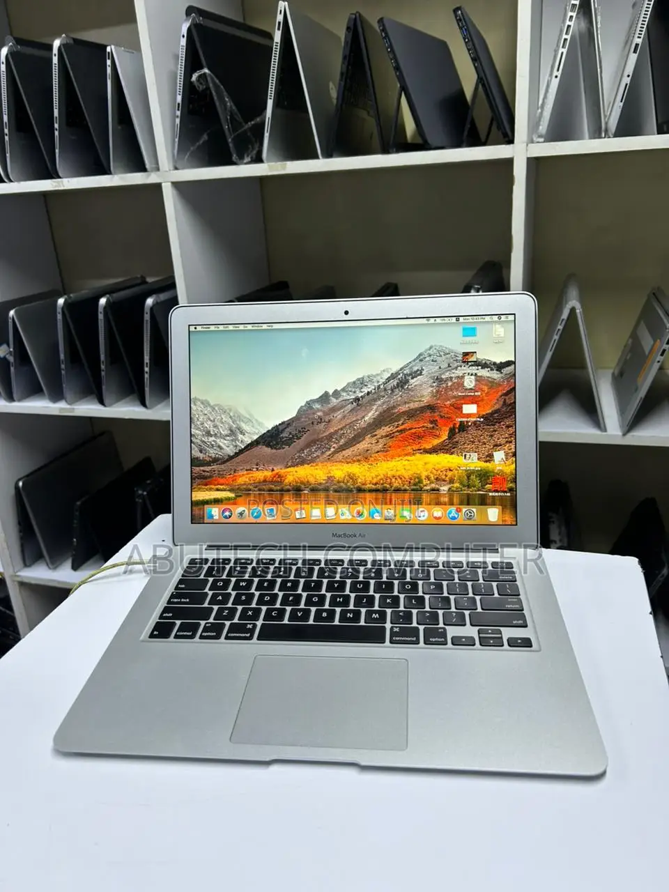 Laptop Apple MacBook Air 4GB Intel Core I5 SSD 128GB