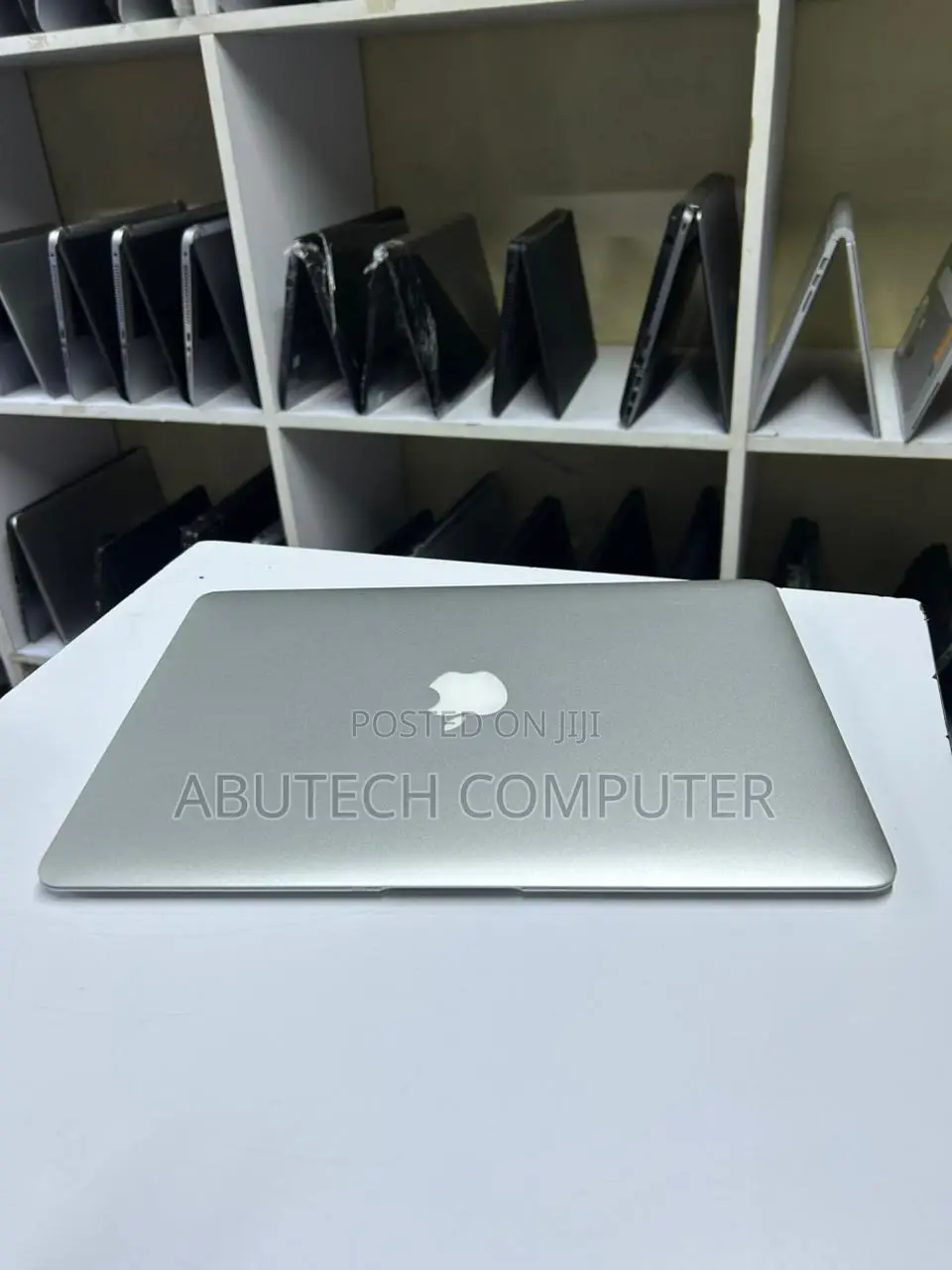 Laptop Apple MacBook Air 4GB Intel Core I5 SSD 128GB