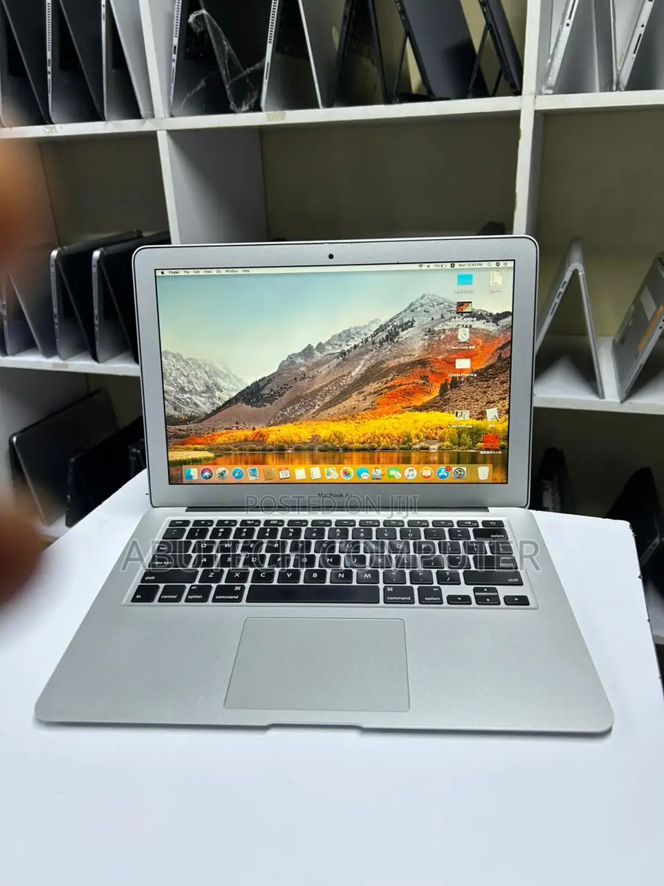 Laptop Apple MacBook Air 4GB Intel Core I5 SSD 128GB