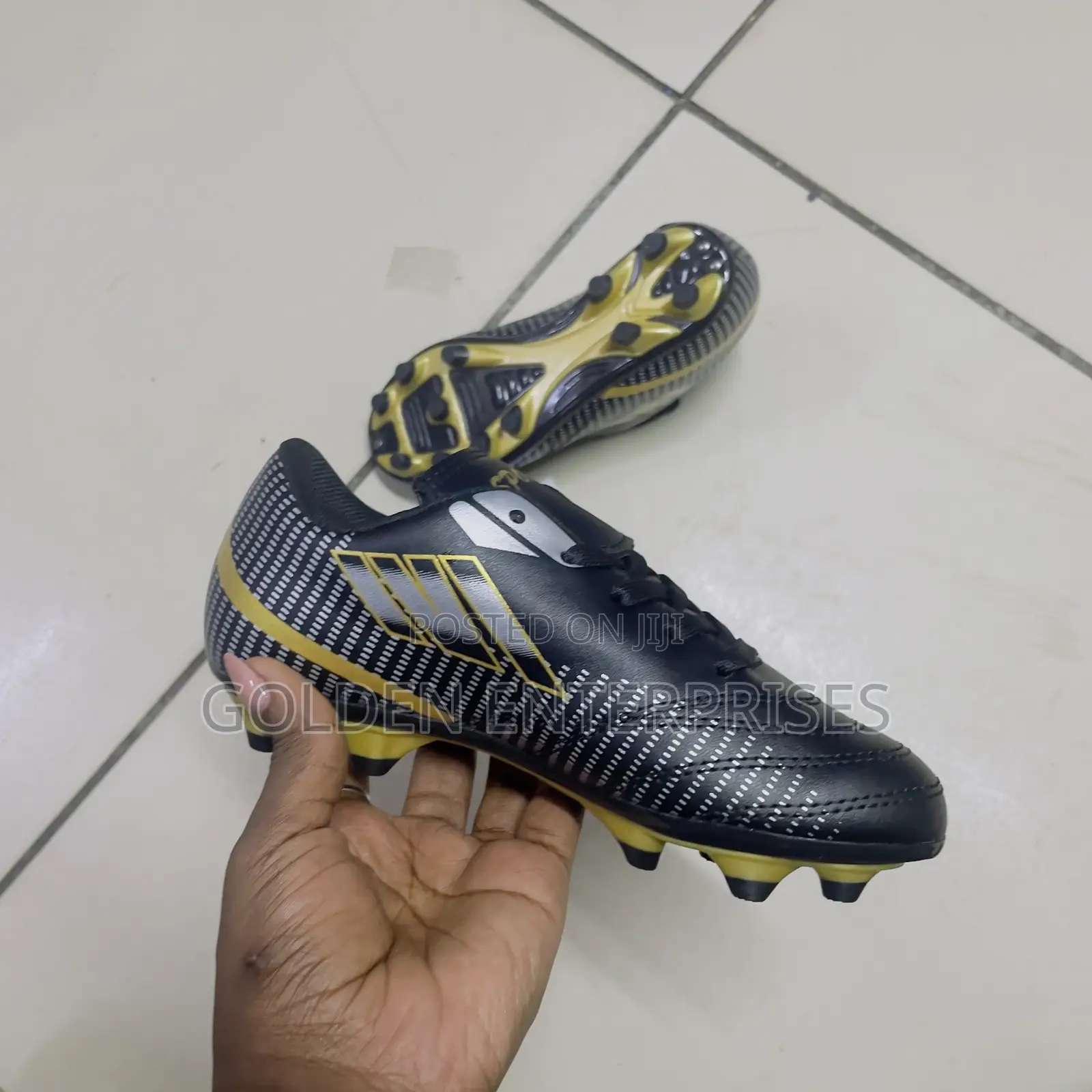 Black Gold Kids Football Boots 31-36