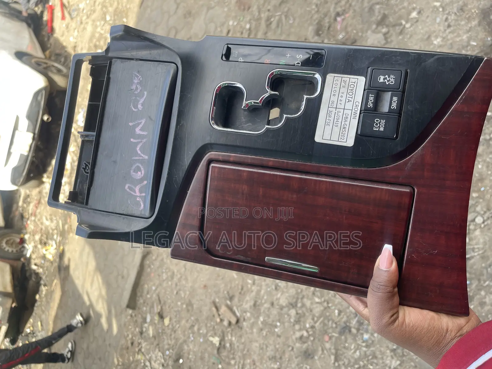 Toyota Crown 2008 Gear Console