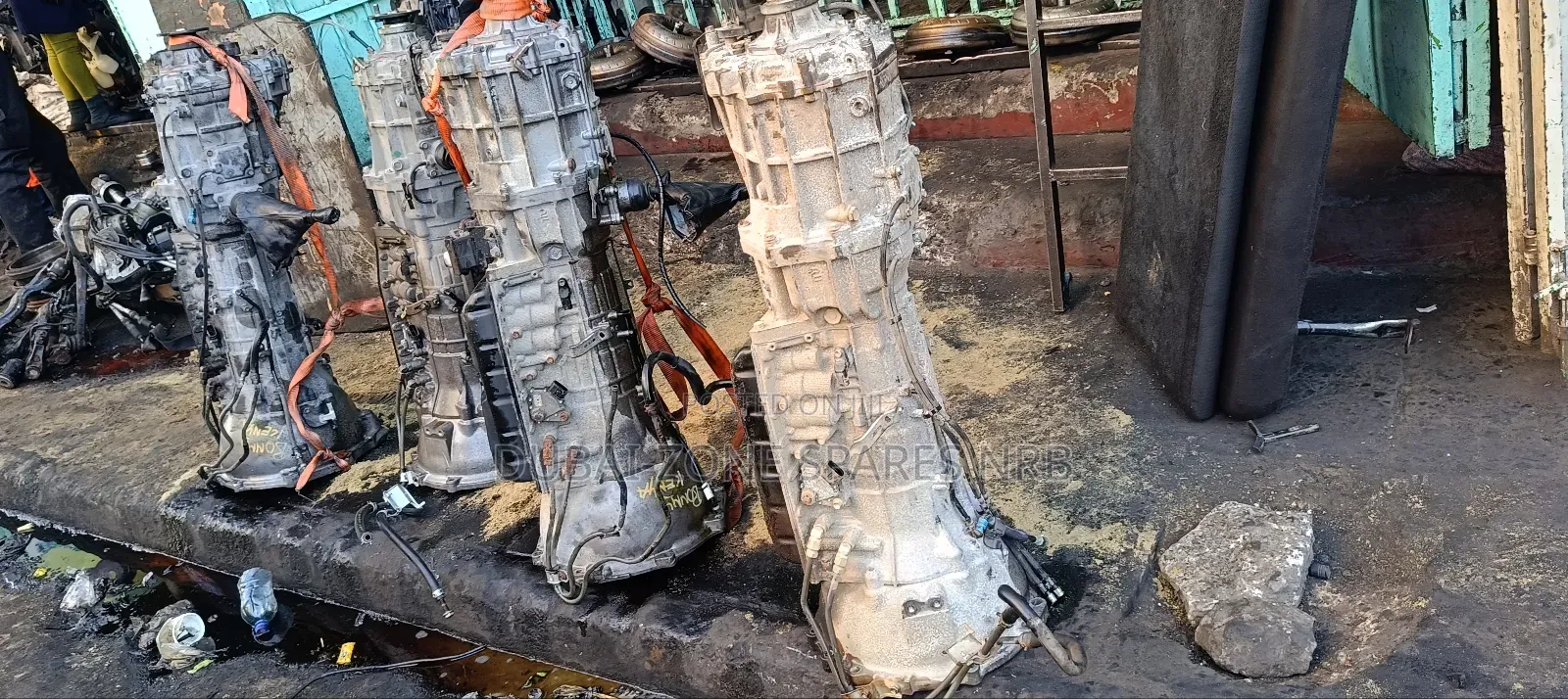 Hiace (7l)1tr & 2tr Gearboxes 2 & 4wd.