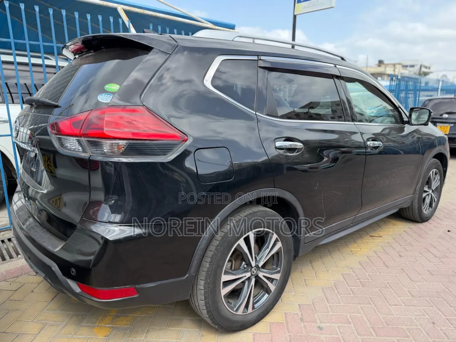 Nissan X-Trail 2019 Matt Black