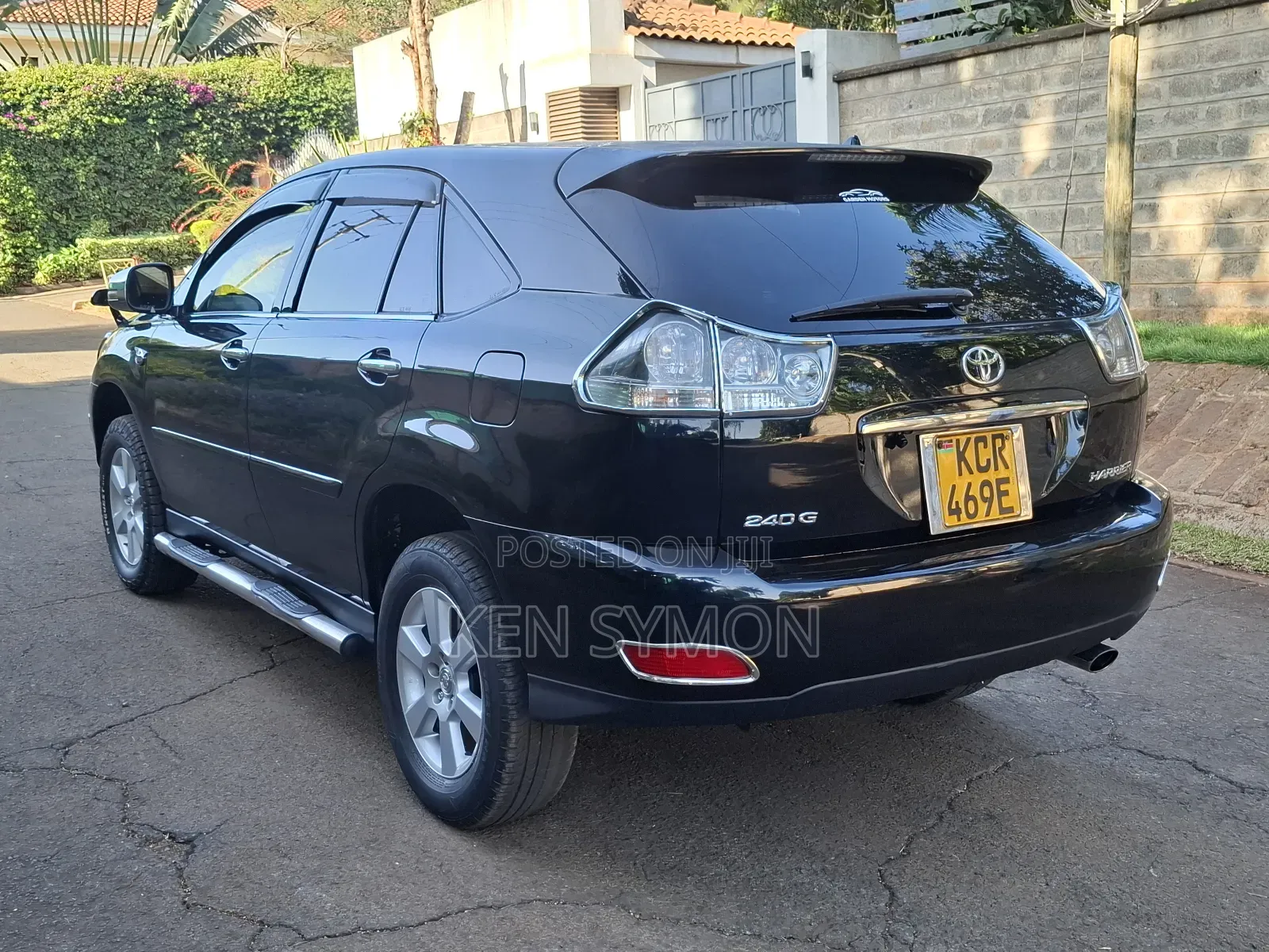 Toyota Harrier 2.4 2011 Black