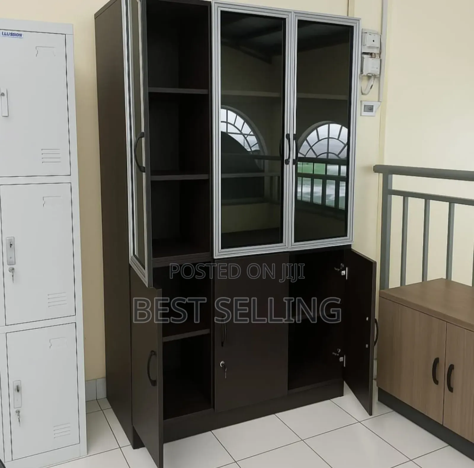 Wooden Brown 3 Door Wordrobe