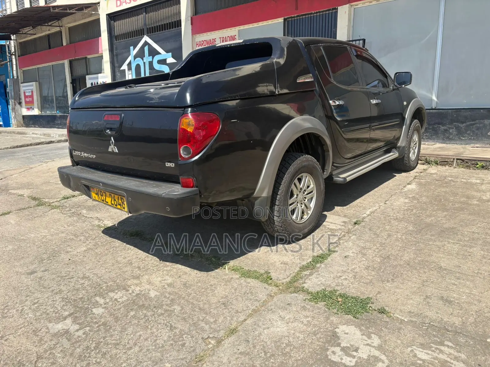 Mitsubishi L200 2013 Black