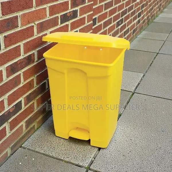 Waste Disposal 30 Litres Hard Plastic Step Pedal Garbage Dust Bin