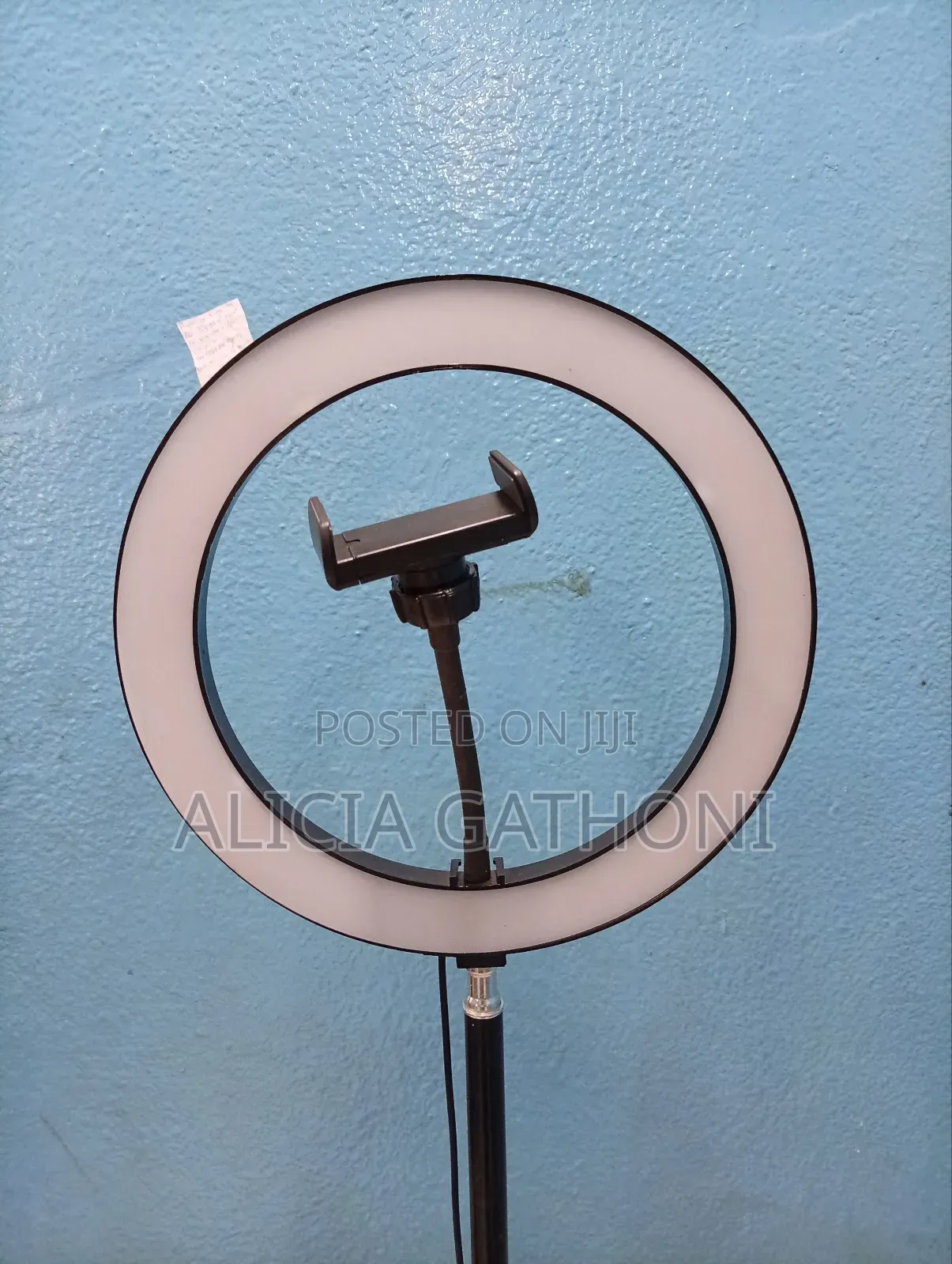 Yunteng Heavy Duty Camera and Phone Tripod.1.8m