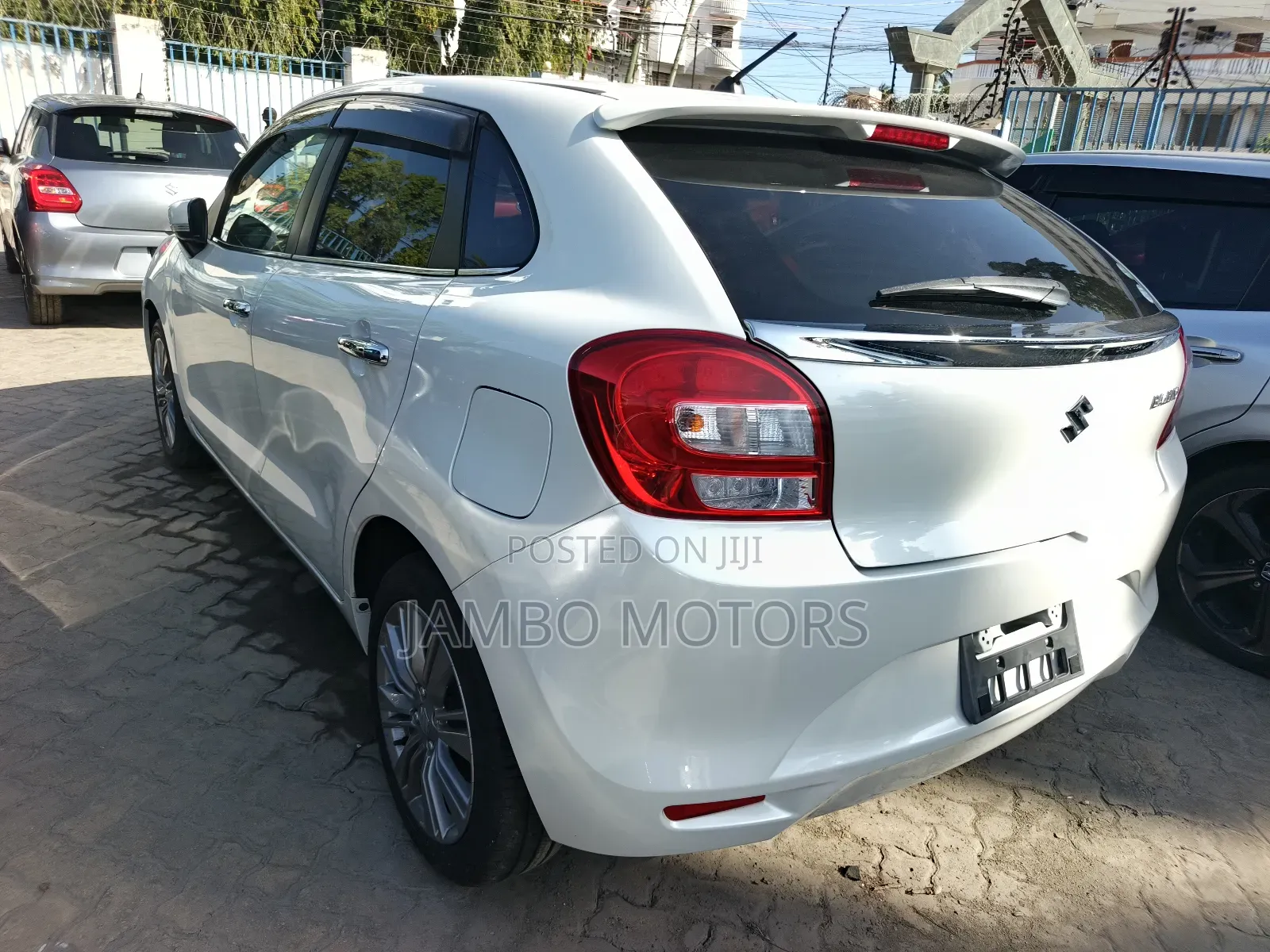 Suzuki Baleno 2019 White