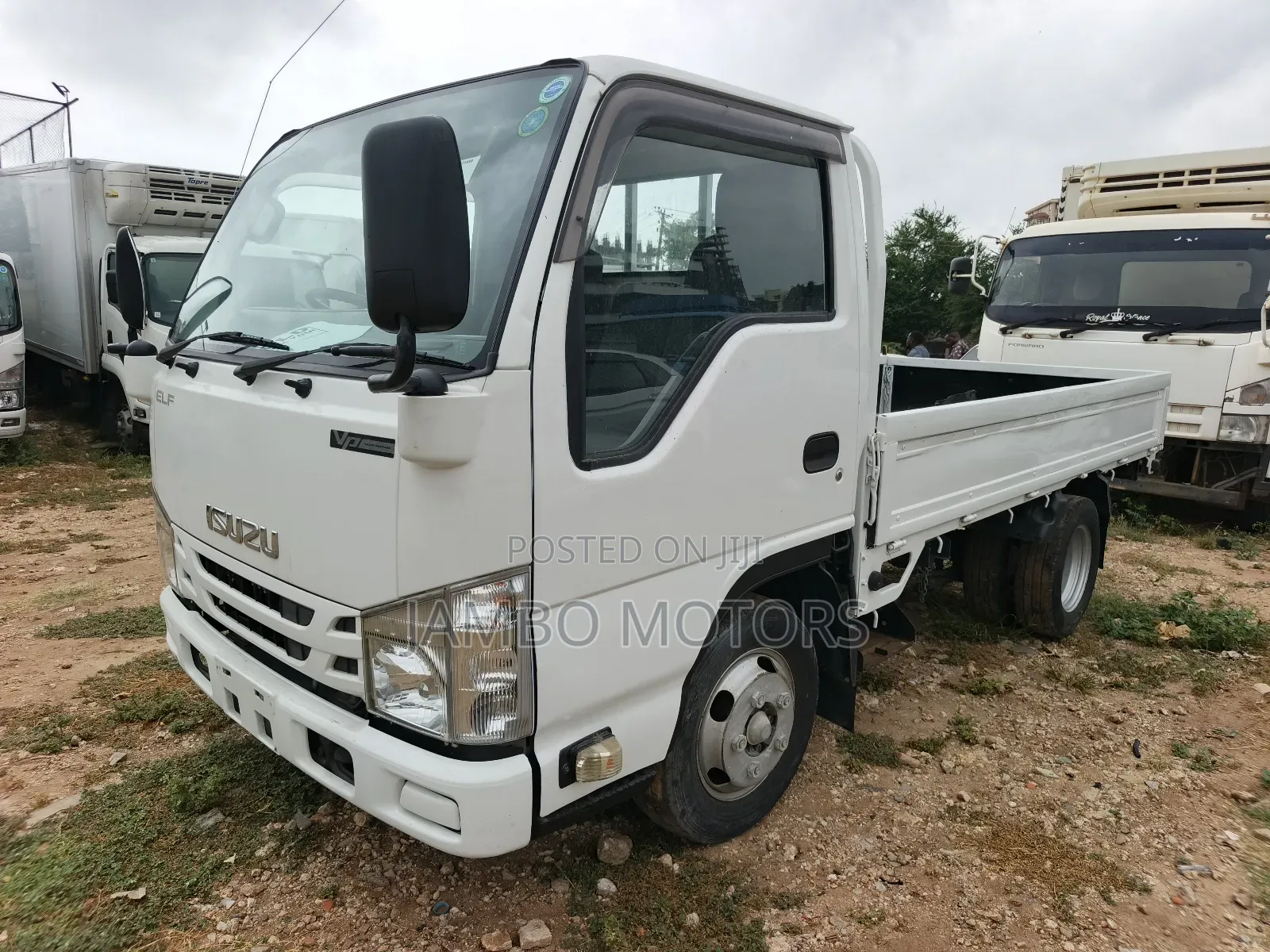 Isuzu Elf .