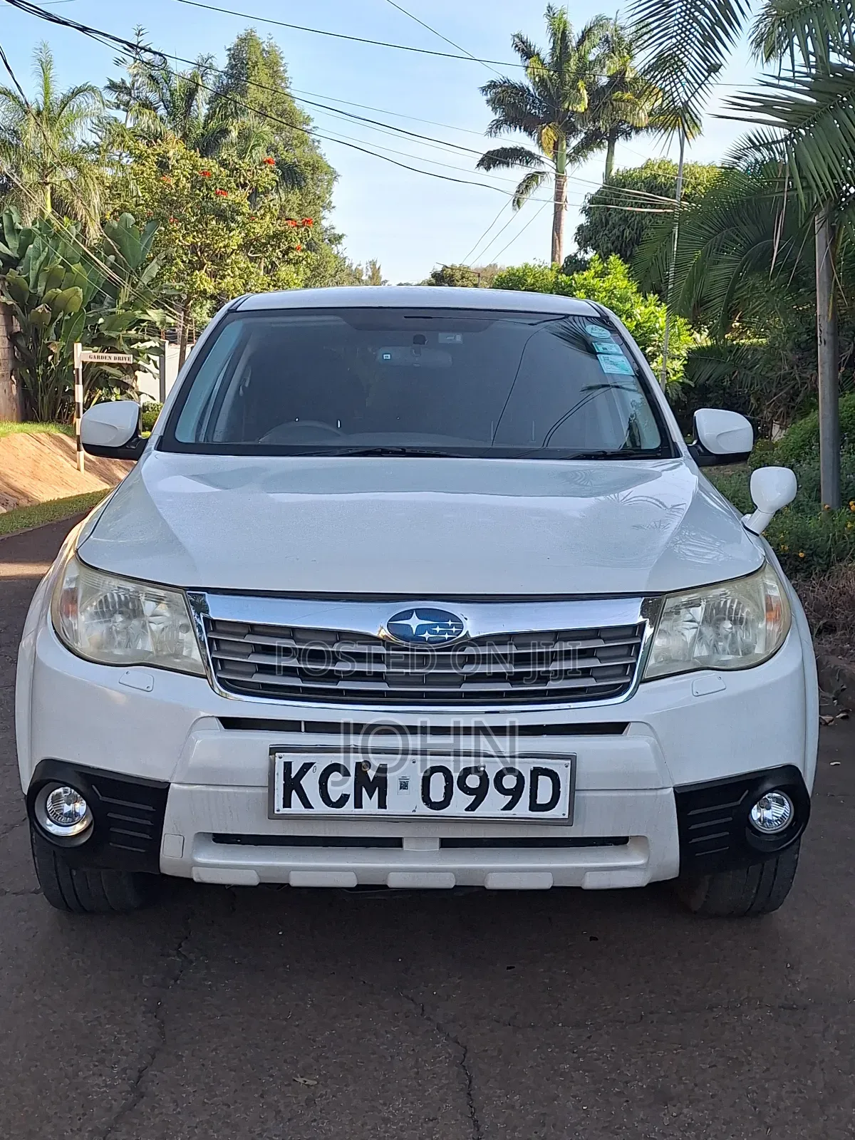 Subaru Forester 2010 Pearl