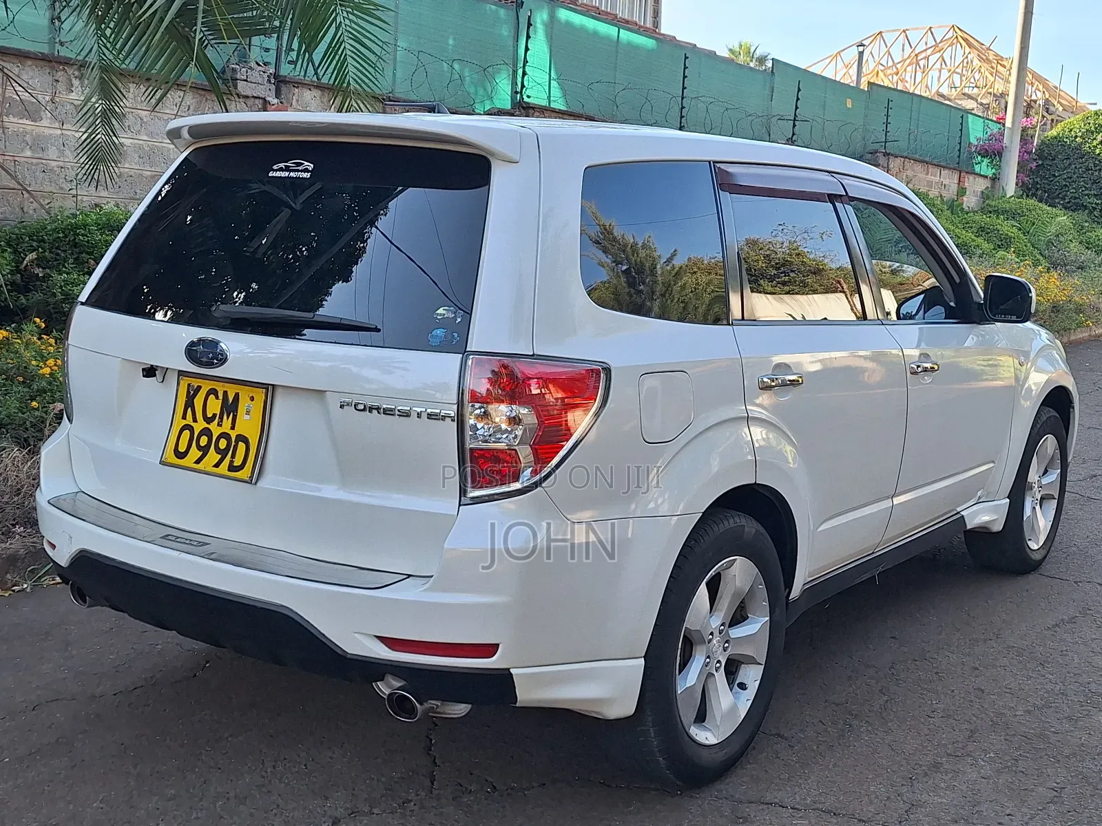 Subaru Forester 2010 Pearl
