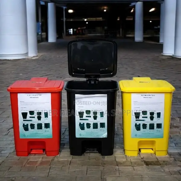 30 Litres Hard Plastic Dust Bin Foot Pedal With Hands Free Operation