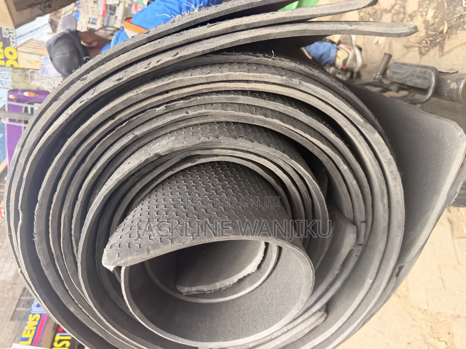 Cow Mattress Available/ 3*5 Cow Matres