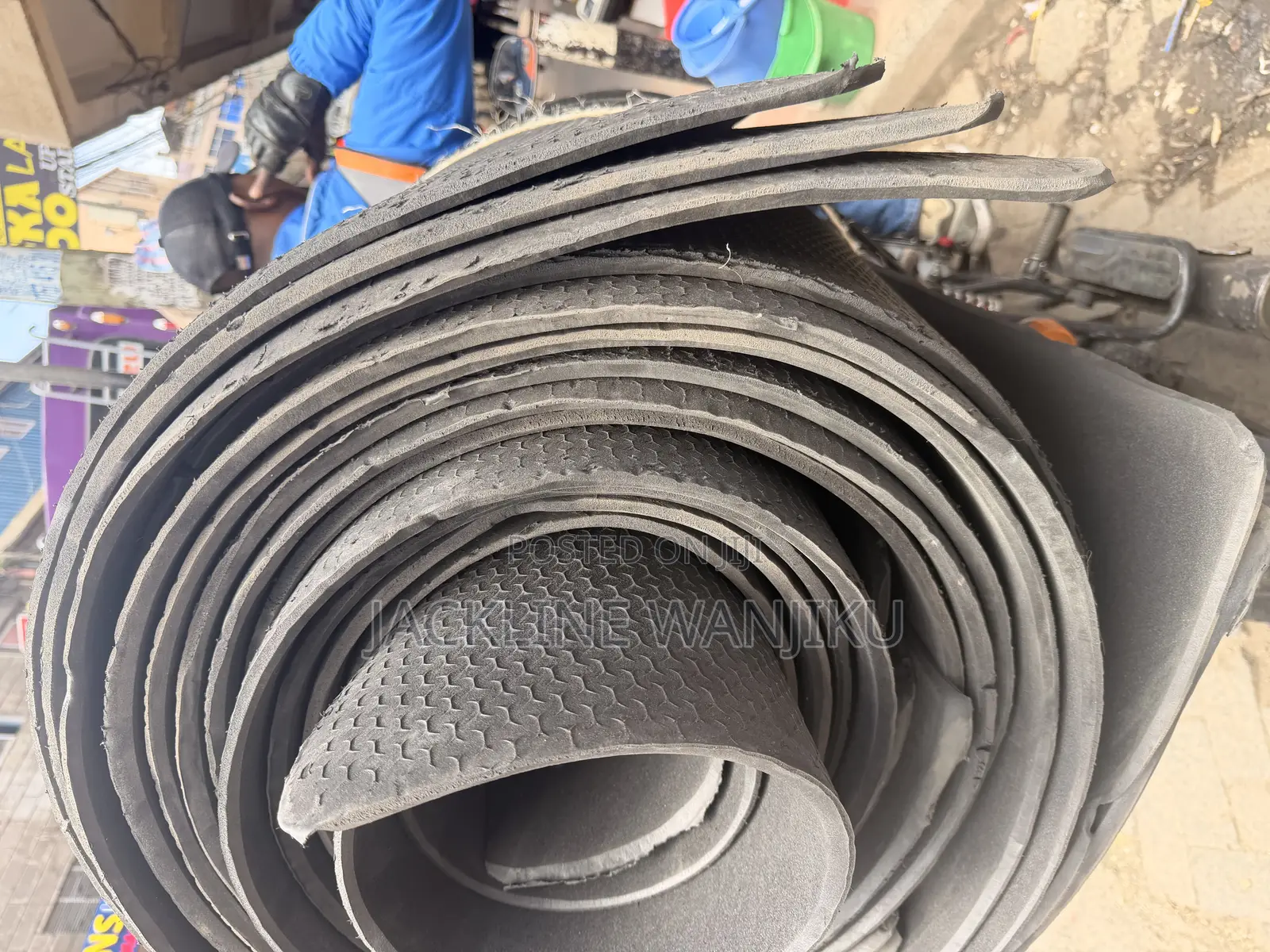 Cow Mattress Available/ 3*5 Cow Matres