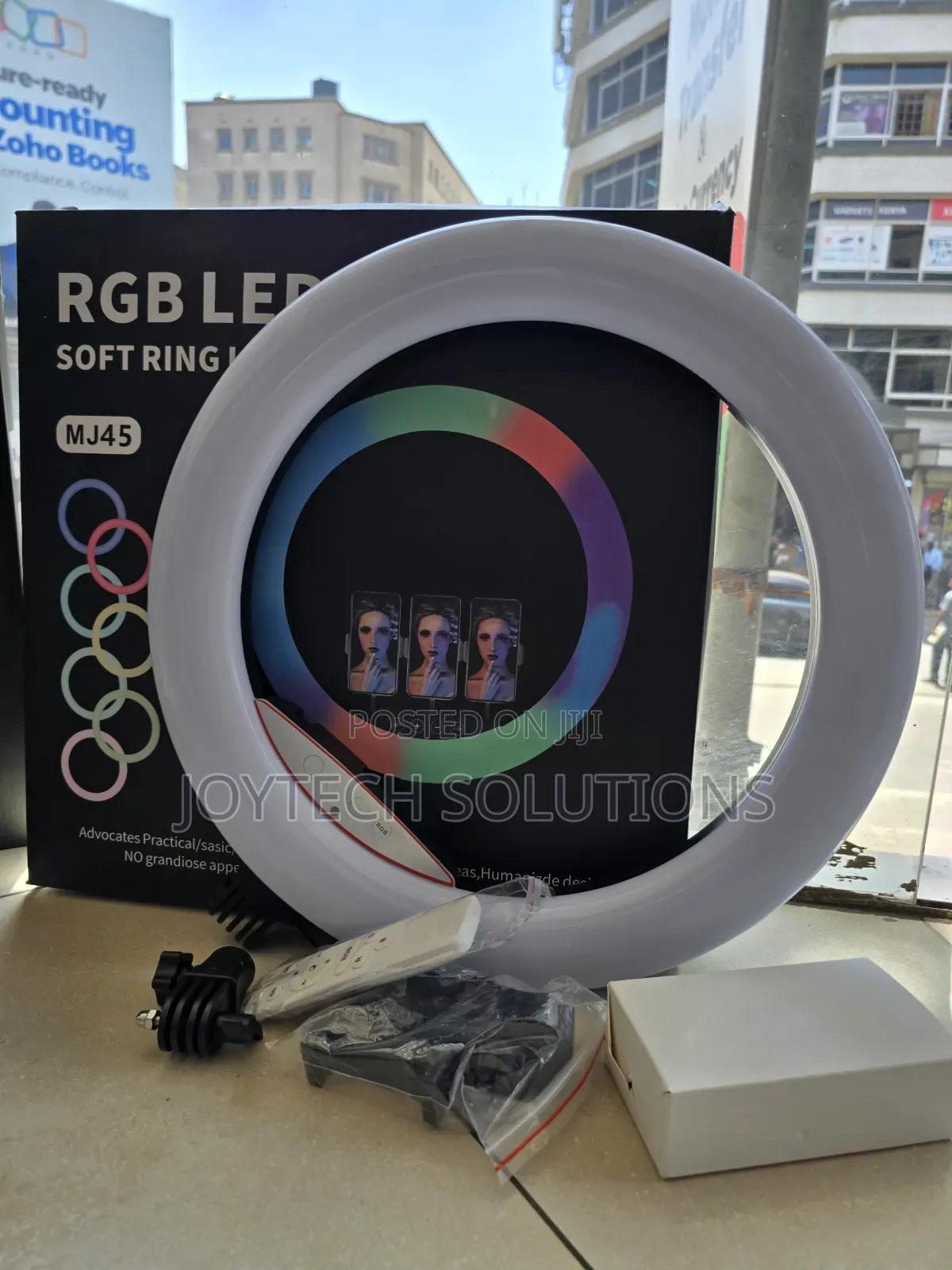 Mj45 Is an 18-Inch (45cm) RGB Led Ring Light for Content Creation