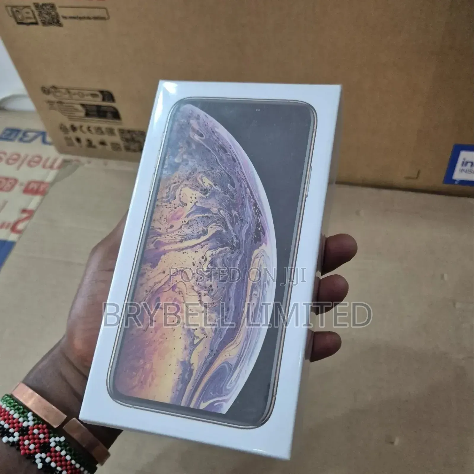 New Apple iPhone XS Max 256 GB Gold