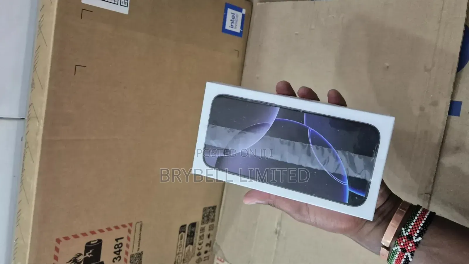 New Apple iPhone 16 Pro Max 256 GB Blue
