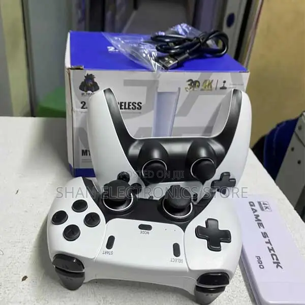 Perfectly High-Definition Hdmi Plug and Play 10,000+ Games Handheld