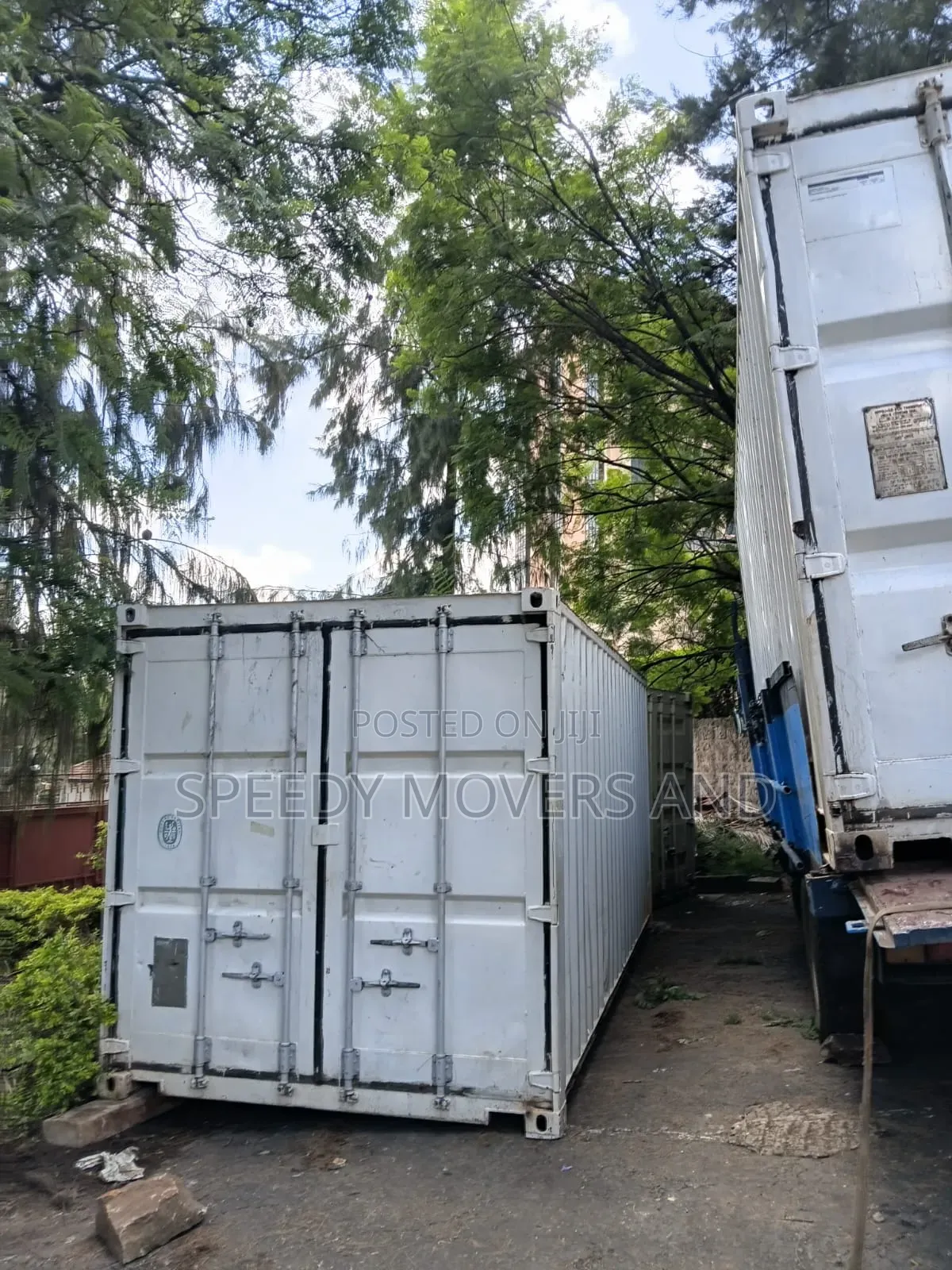 Transit Trucks With Hoisting Cranes Are Accessible Across Counties