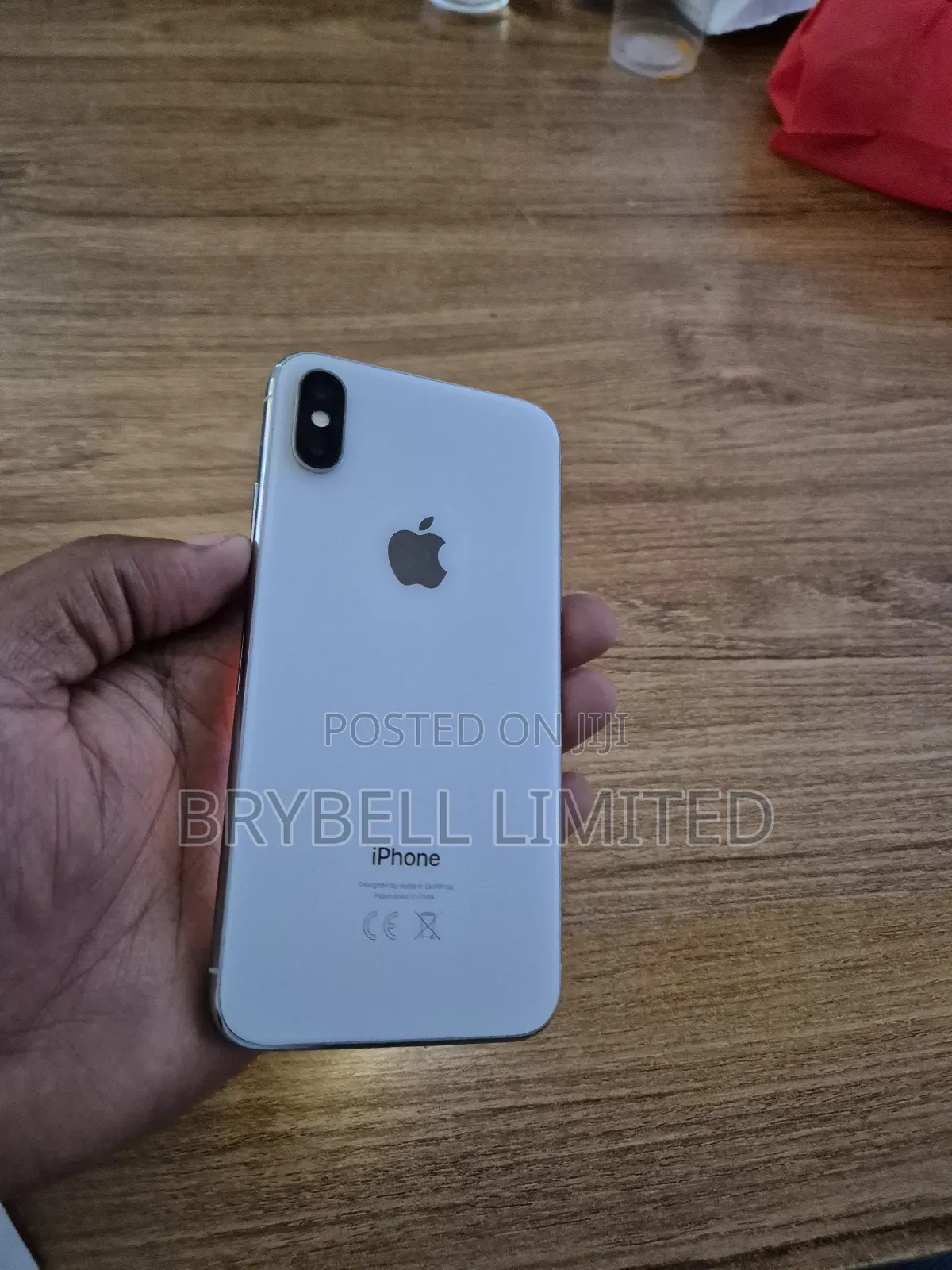Apple iPhone X 64 GB White