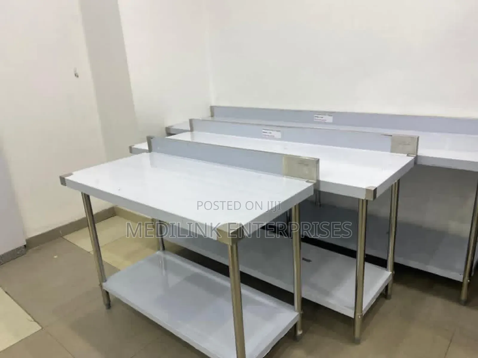 Standard Solid Ss204 Working Tables