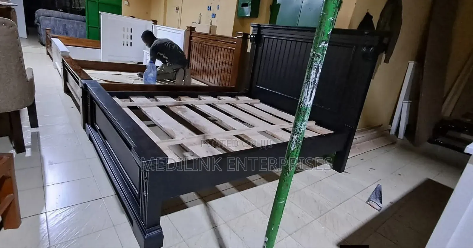 Modern Mahogany Crafted 5*6;Beds