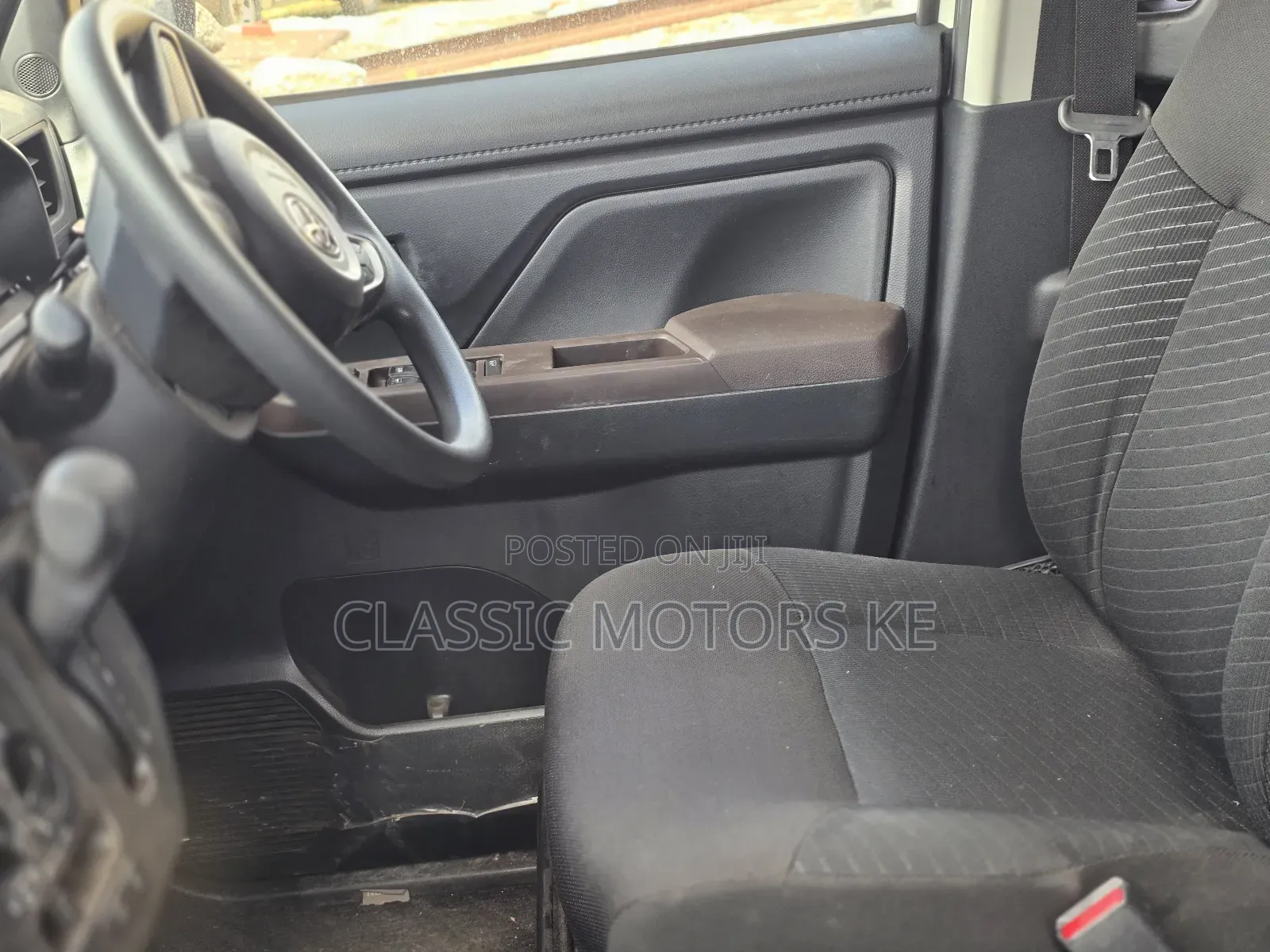 Toyota Roomy 1.0 FWD 2019 White
