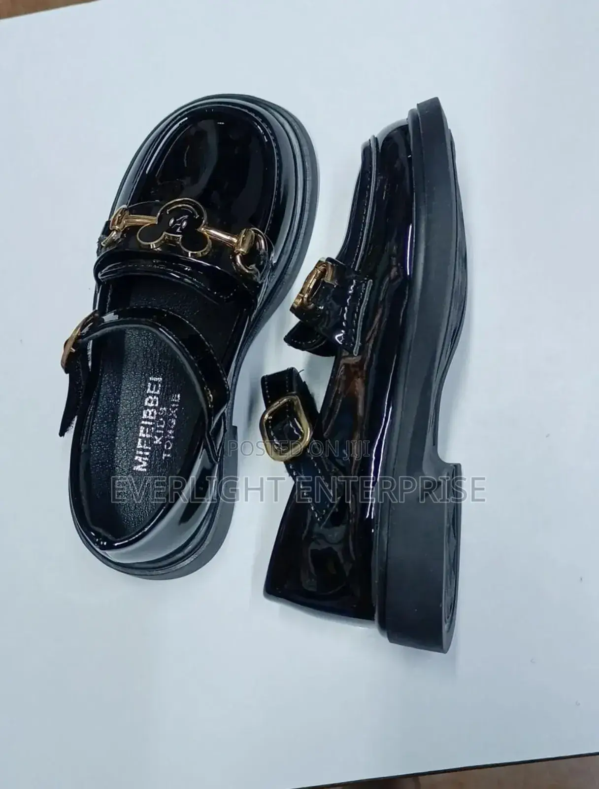 Quality Girls Wetlock Shoes