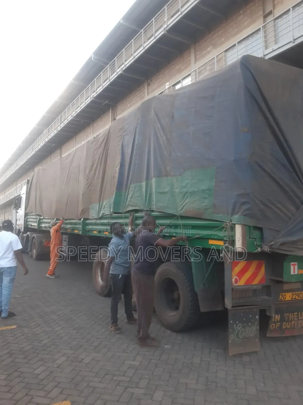 Trailers for Transit and Cargo Delivery Are Readily Available