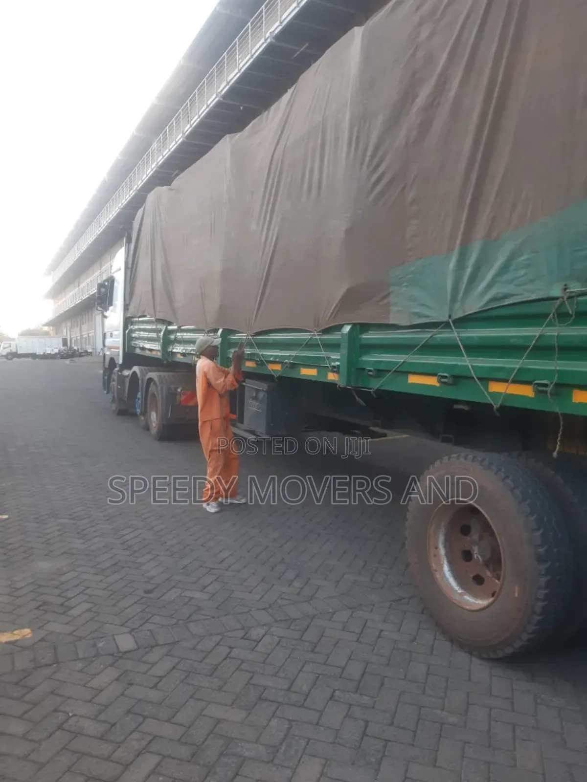 Trailers for Transit and Cargo Delivery Are Readily Available