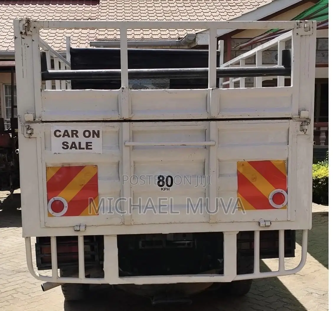 Isuzu Elf NHR