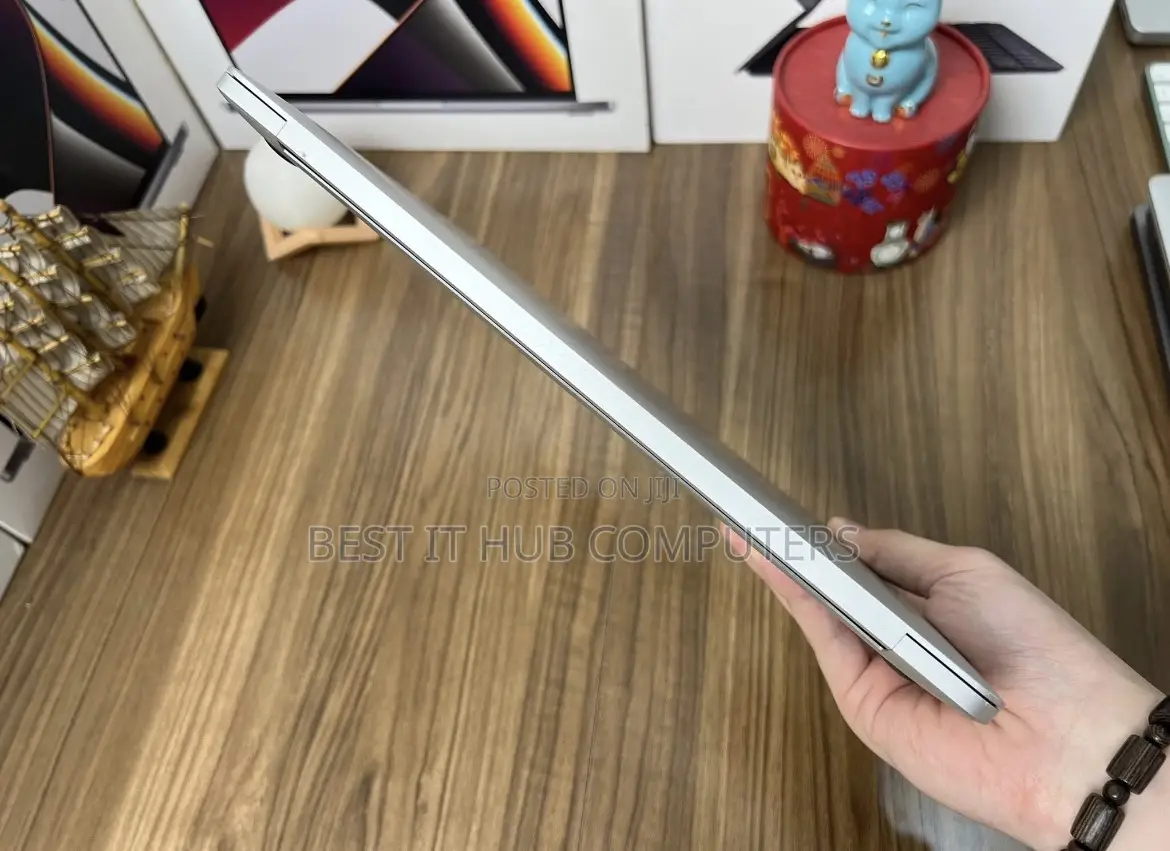 Laptop Apple MacBook Pro 2020 32GB Intel Core i7 SSD 512GB