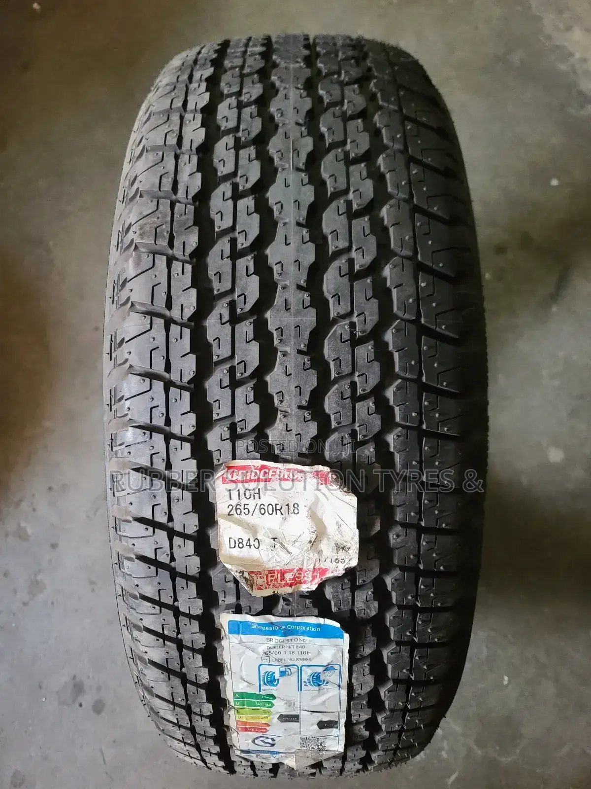 265/60r18 Bridgestone Tyres 110h [Made in Japan ]
