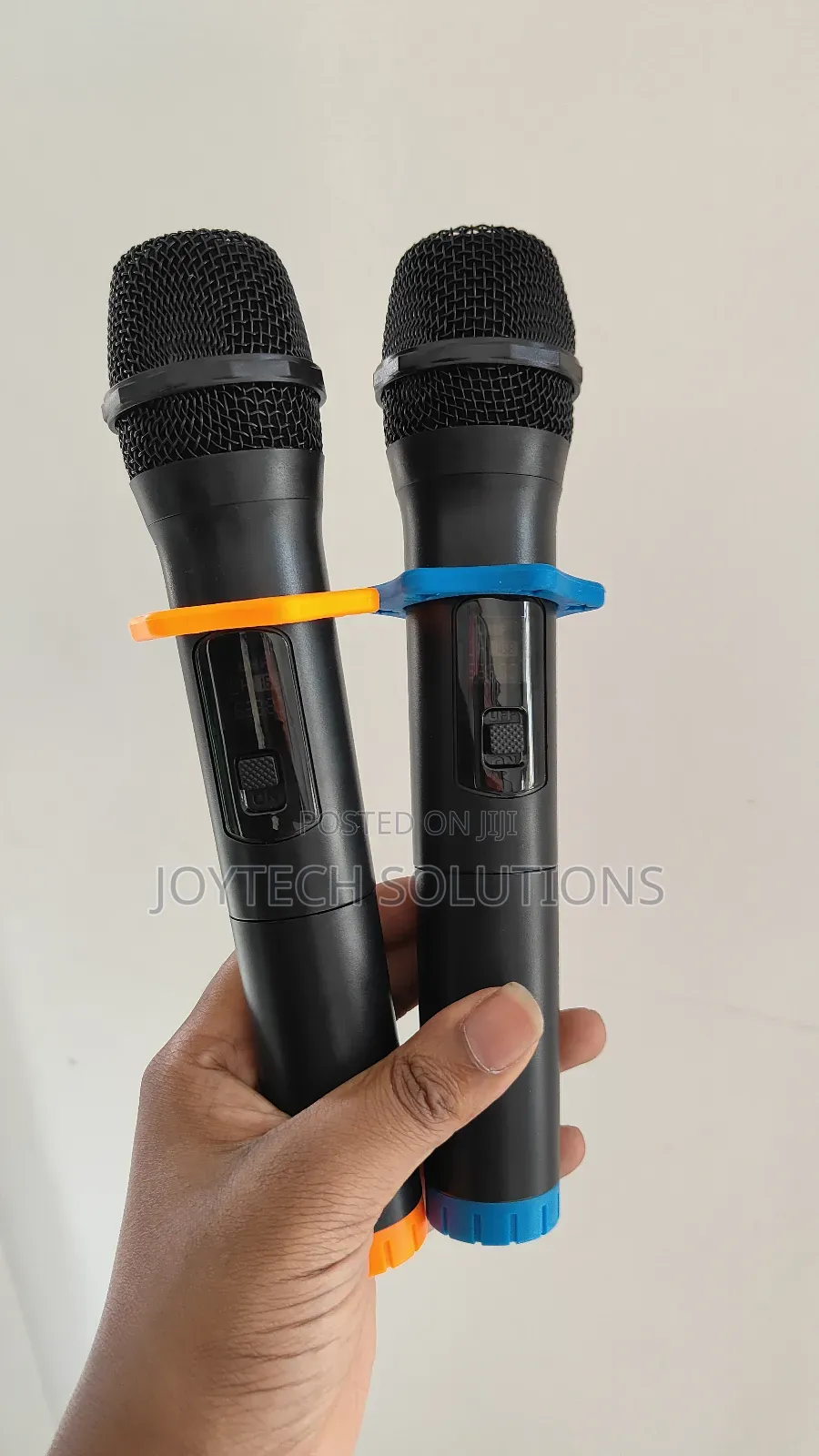 Professional Dual-Channel Uhf Wireless Microphone