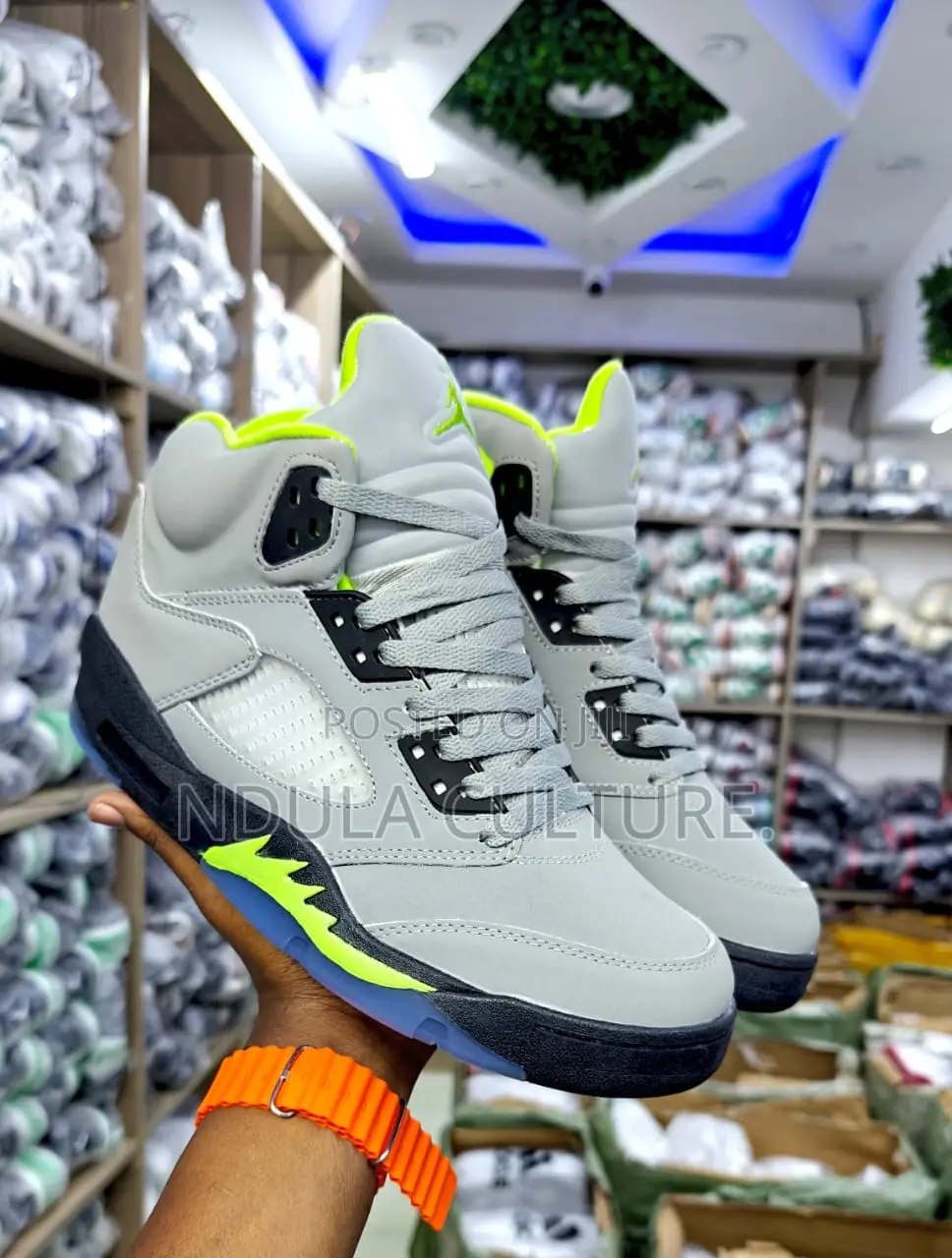 Nike Jordans 5