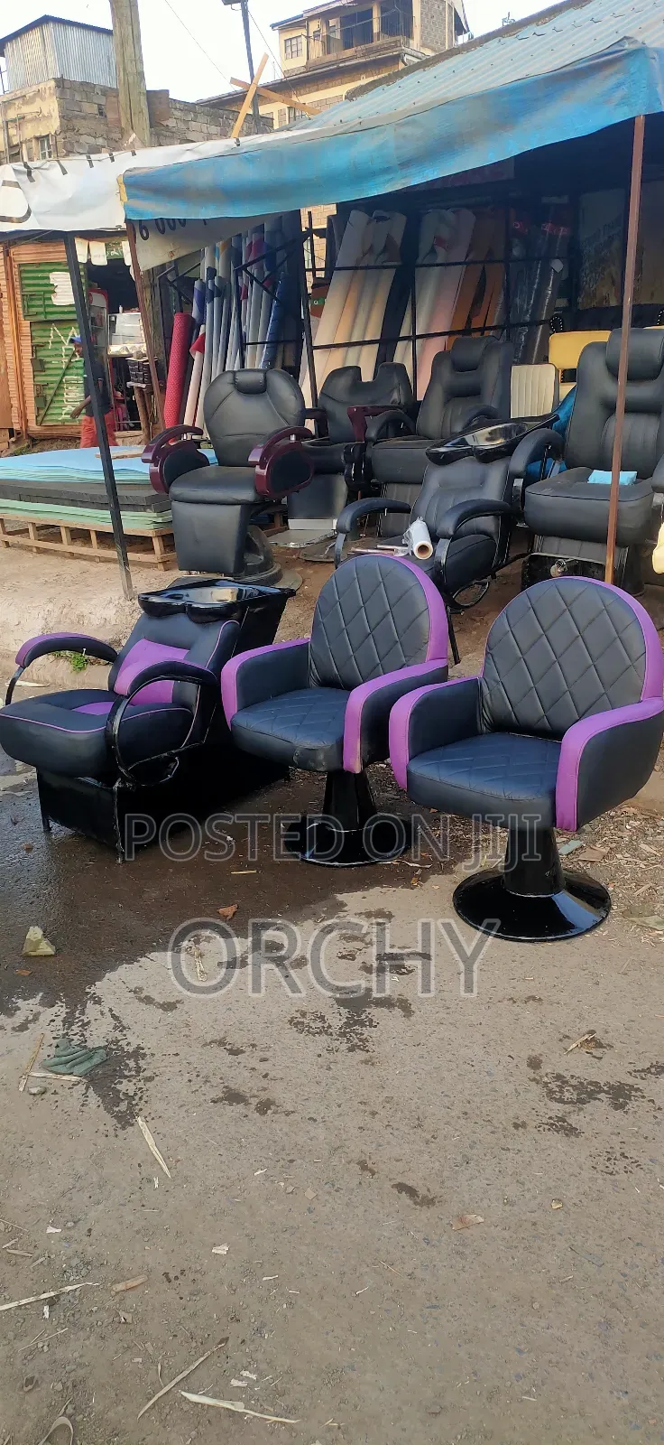 2 Salon Seats+ 1 Salon Sink