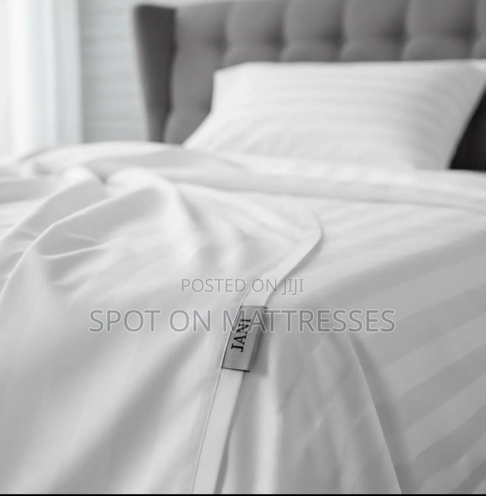 Superking Size 9x10 White Striped 2 Satin Cotton Bedsheets + 4 Cases