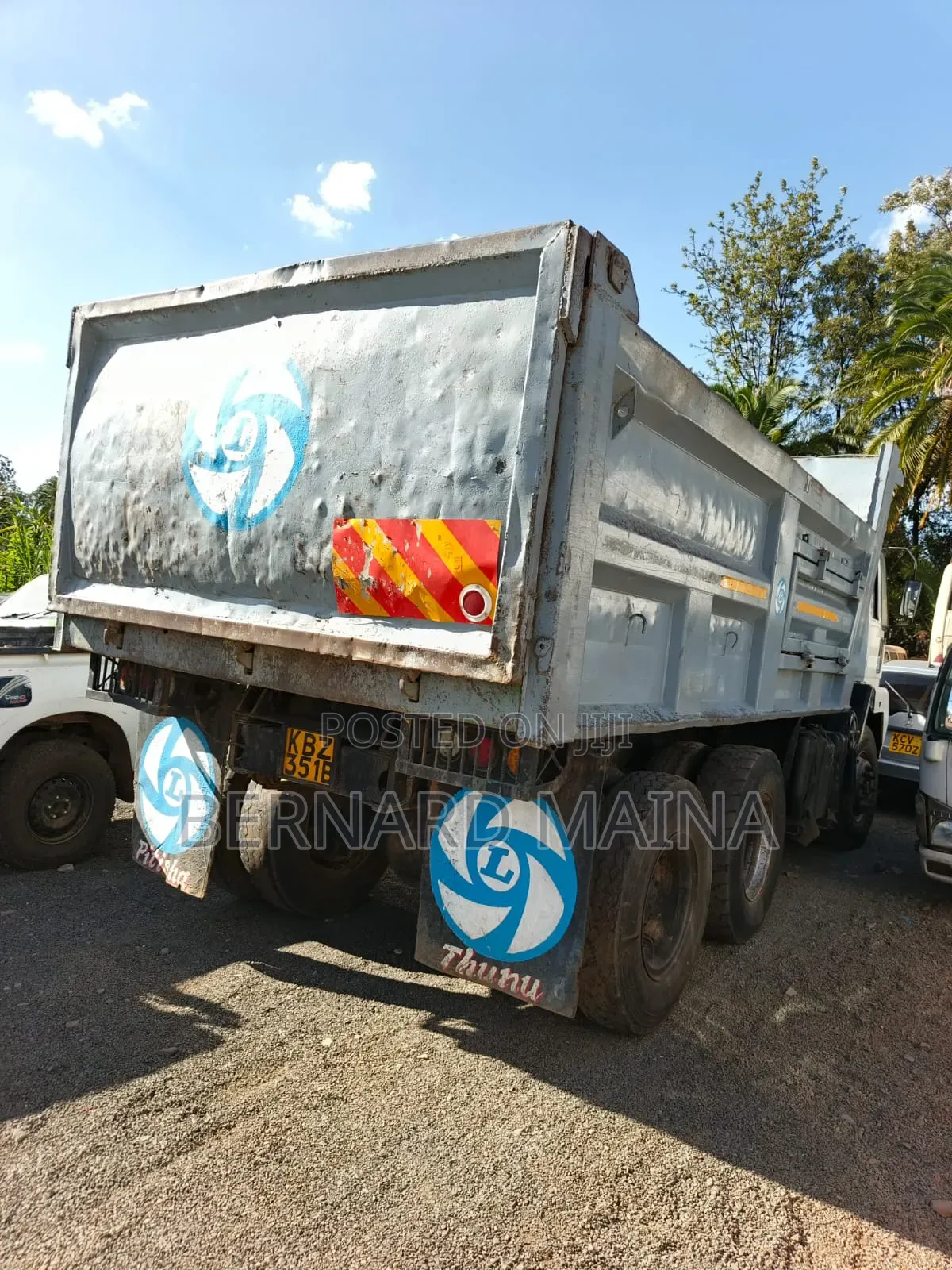 Ashok Leyland Tipper 2014 White
