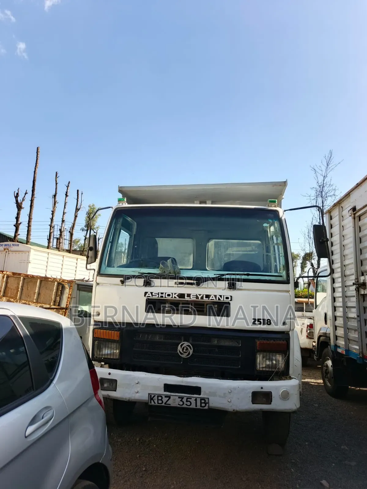 Ashok Leyland Tipper 2014 White