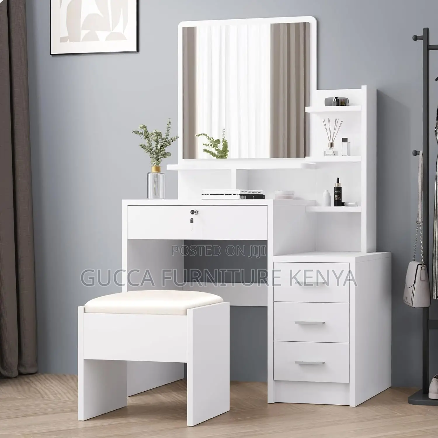 Simple White Make Up Dressing Room Table