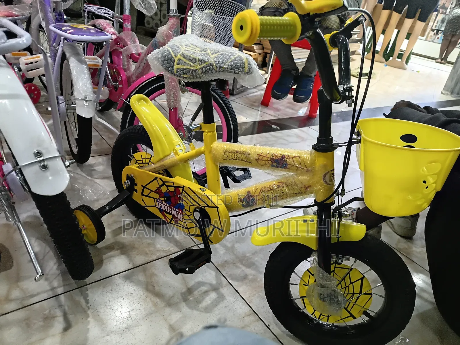 Spiderman Size 12 Bicycle With Support Wheels