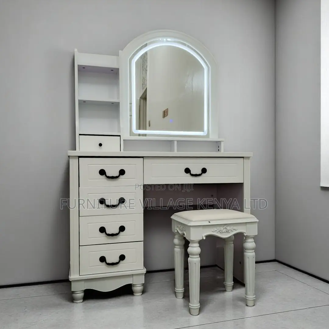 Dressing Tables: Modern Vanity Bedroom Dresser