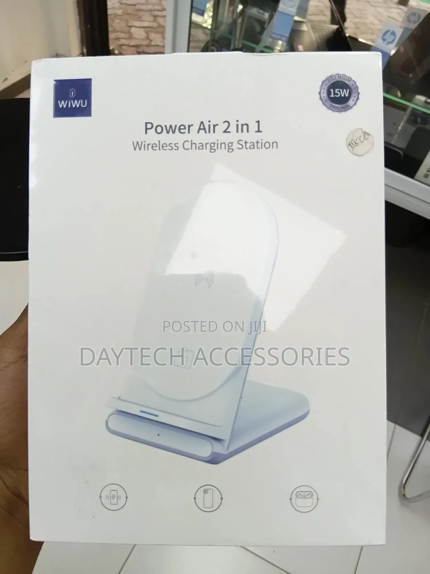 Wiwu Power Air 2 in 1 Wireless Charging Station.