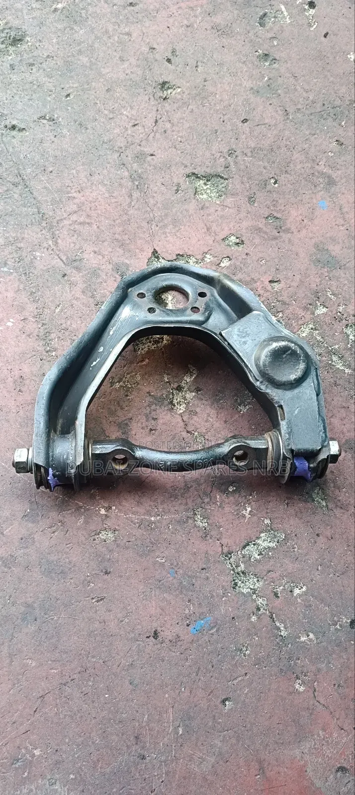 Upper Arms Nissan Sahara Td27 2-wheel Drive.