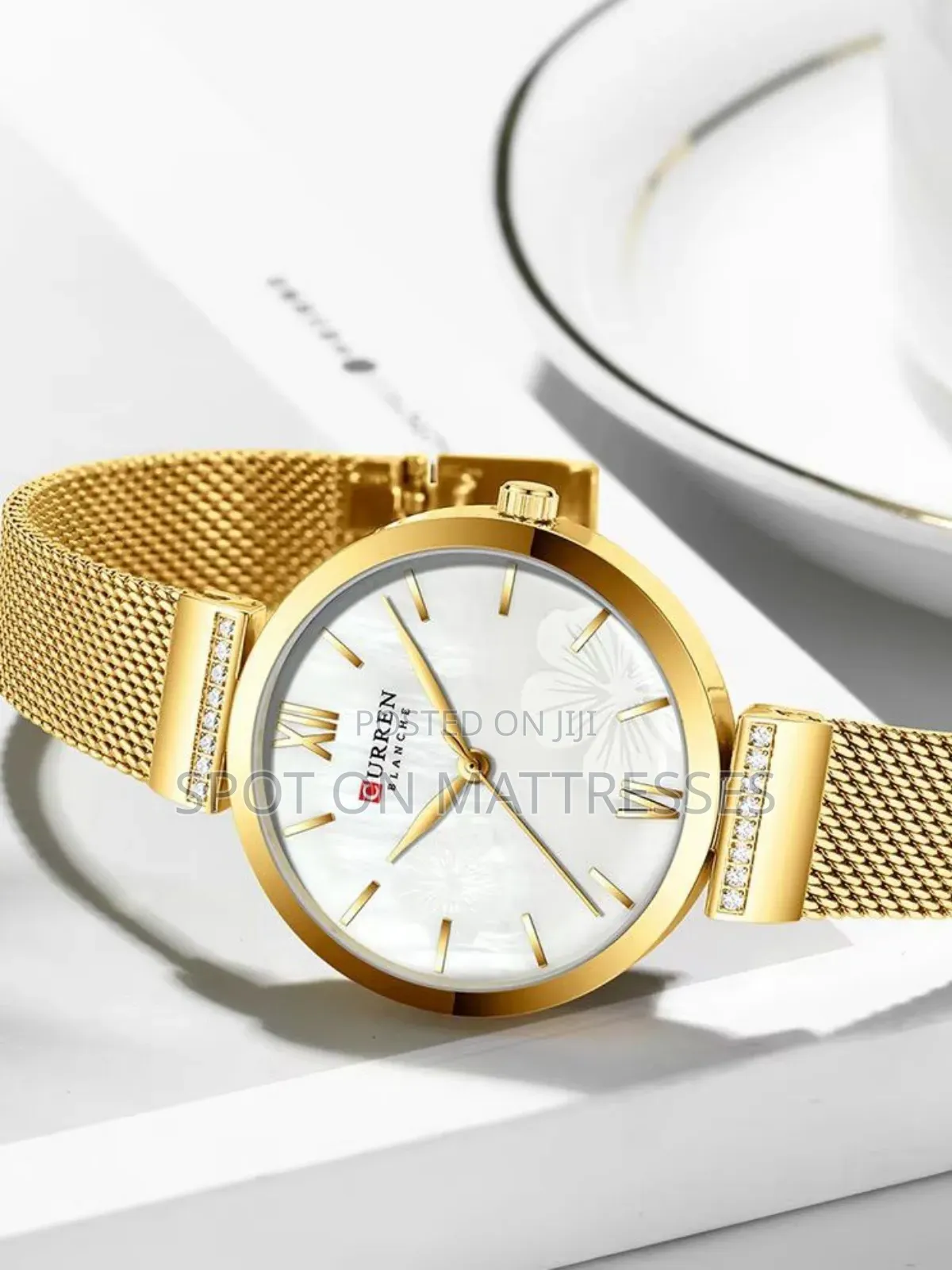 Curren Watch For Ladies. Available Colours - Silver, Gold And Bronze.