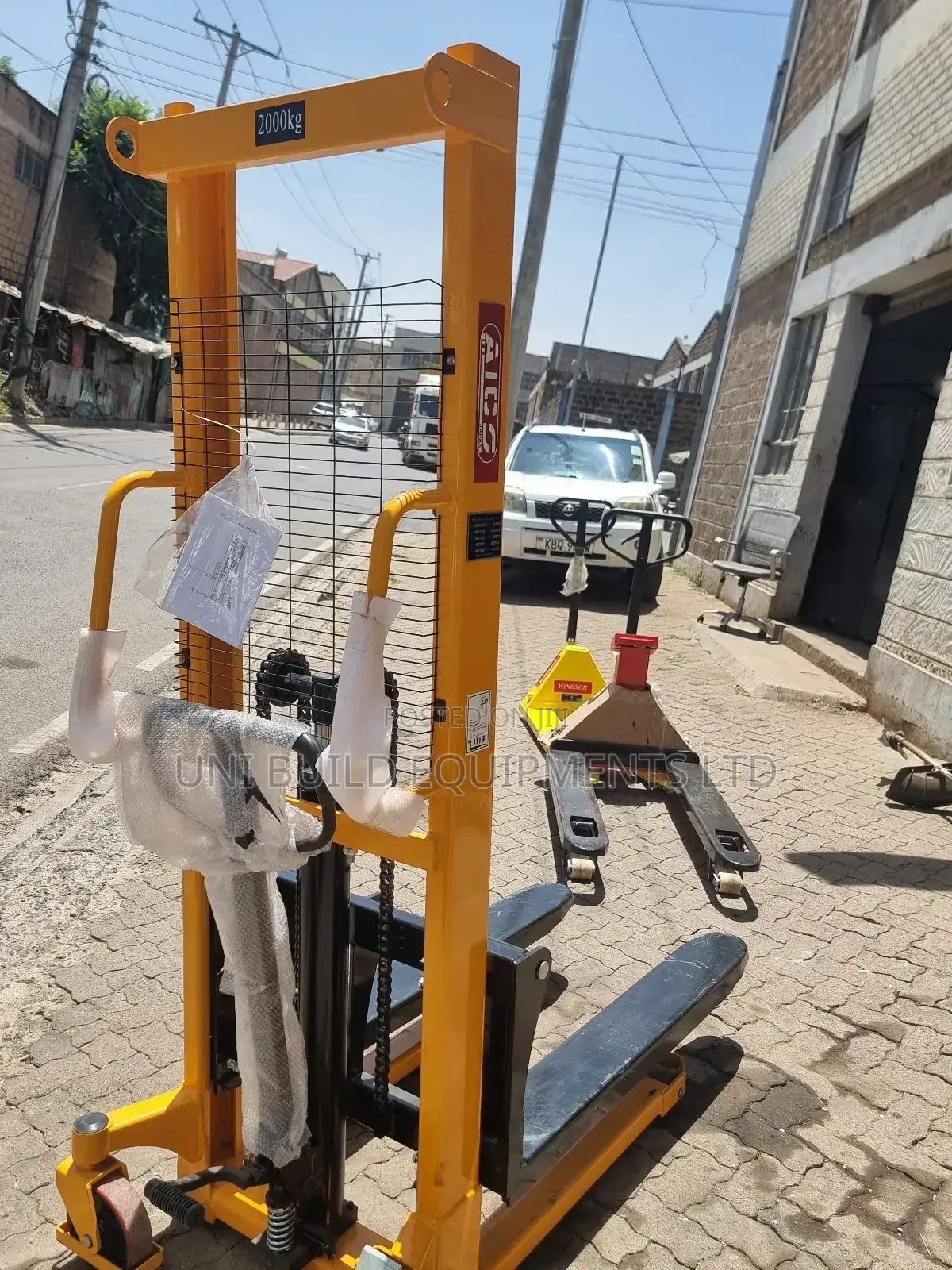 2m Height Hydraulic Hand Held Stacker