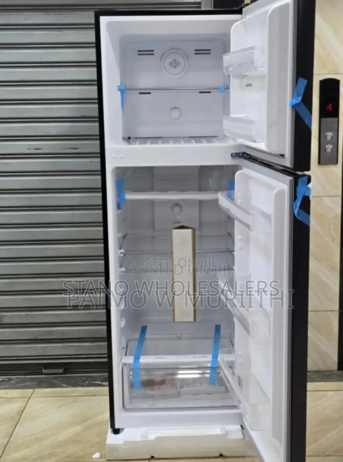 Two Door Double - Von 334l Fridge. New